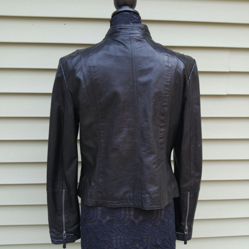 Black Rivet - Picture 2 of 13